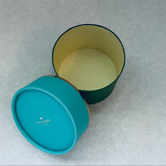 KATE SPADE Colorful Round Gift Box - Picture 2 of 2